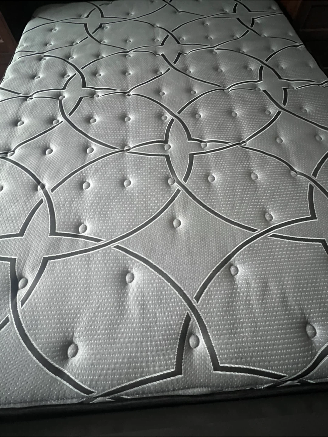 Wooden Queen Bed Frame+Mattres - photo 3