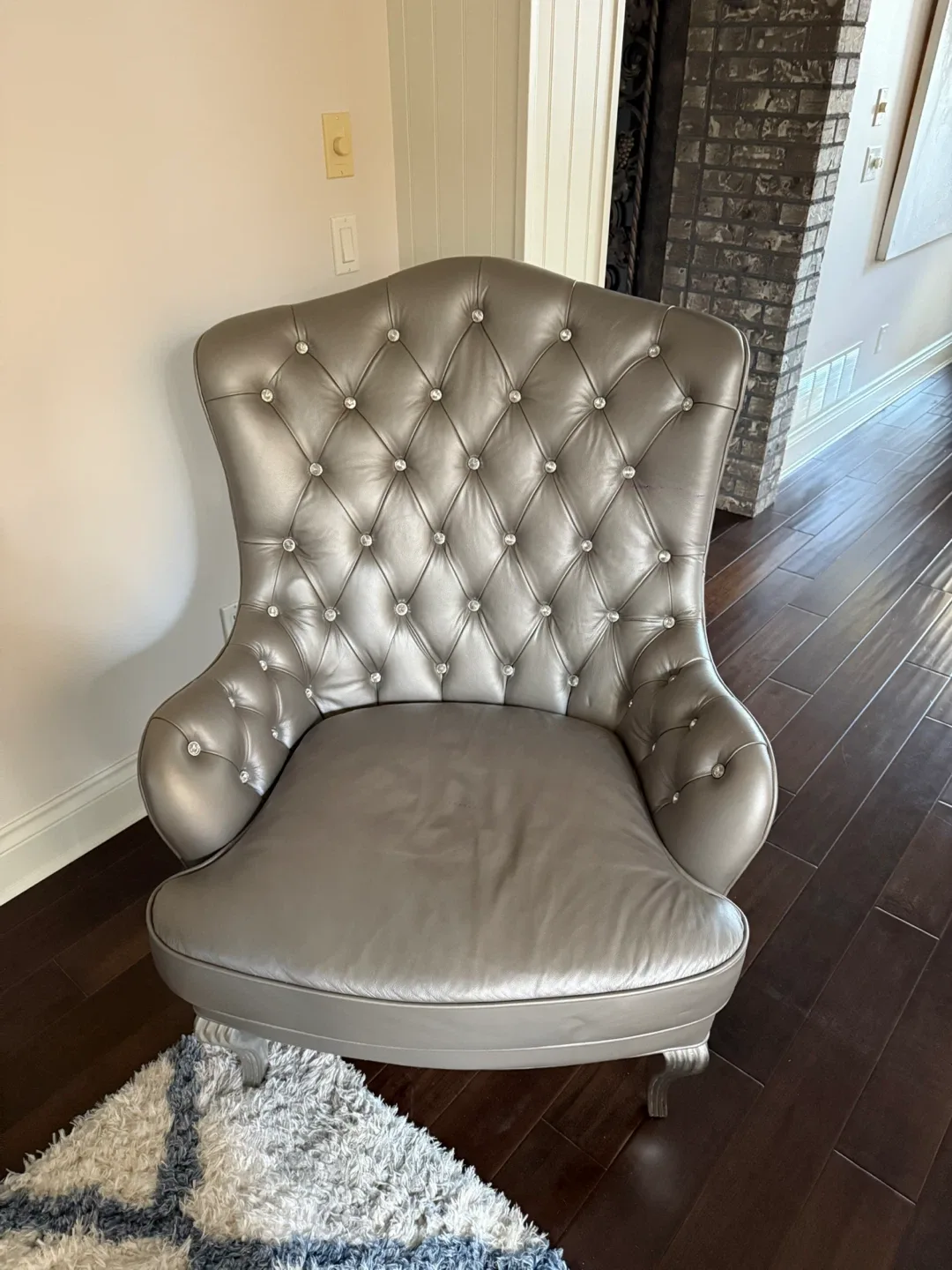 Assorted Chairs and Loveseats image indicator(2)