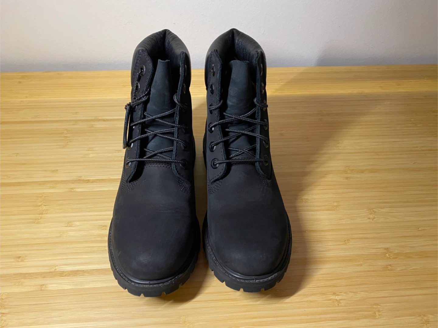 BRAND NEW Timberland Women’s US 7.5 – Black Boots - photo 4