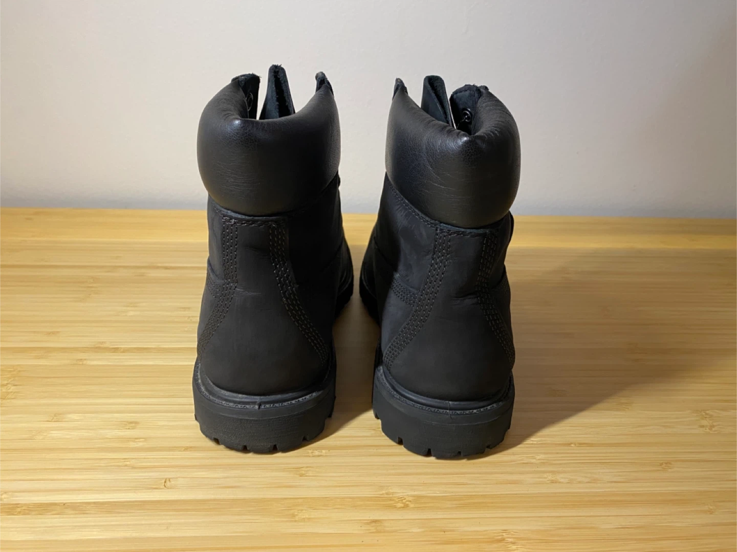 BRAND NEW Timberland Women’s US 7.5 – Black Boots - photo 5