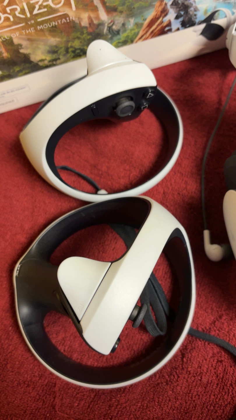 PlayStation VR2 Headset - photo 3