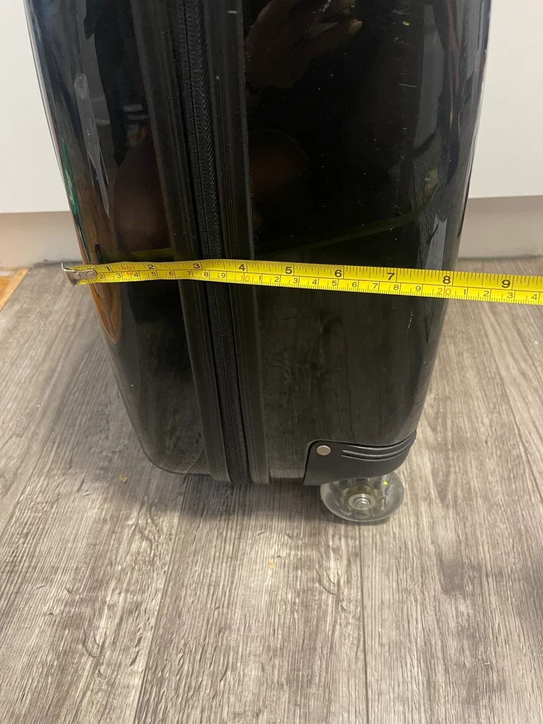 HEYS Black Carry-On Luggage image indicator(6)