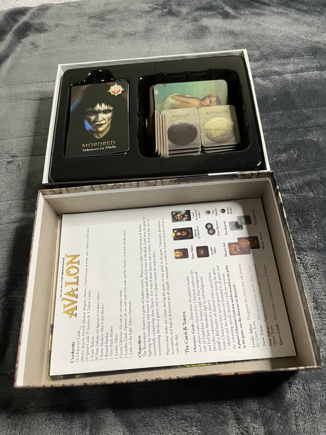 Avalon: The Resistance Board Game - photo 3