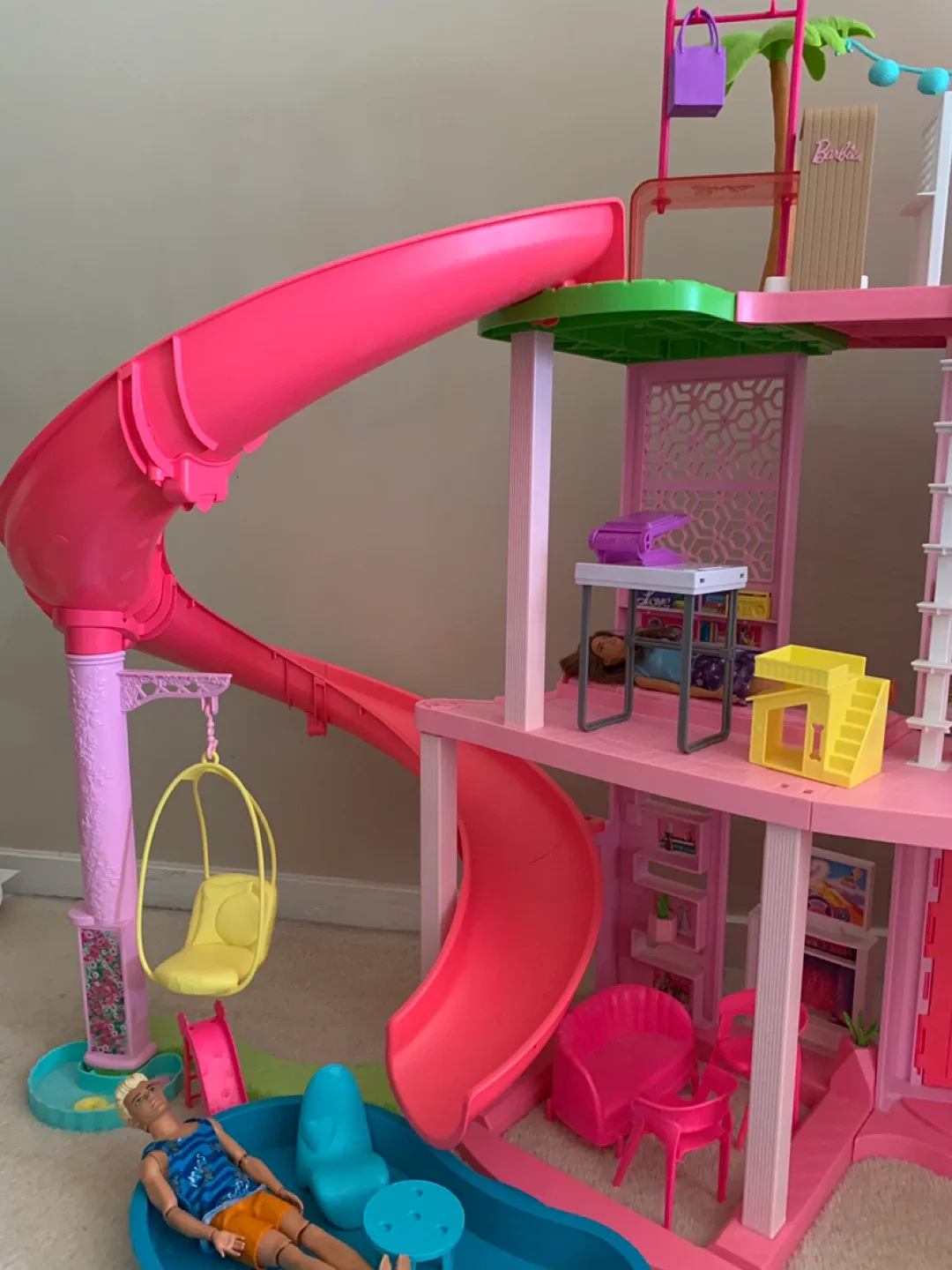 Barbie Dreamhouse Playset with Slide & Pool image indicator(4)