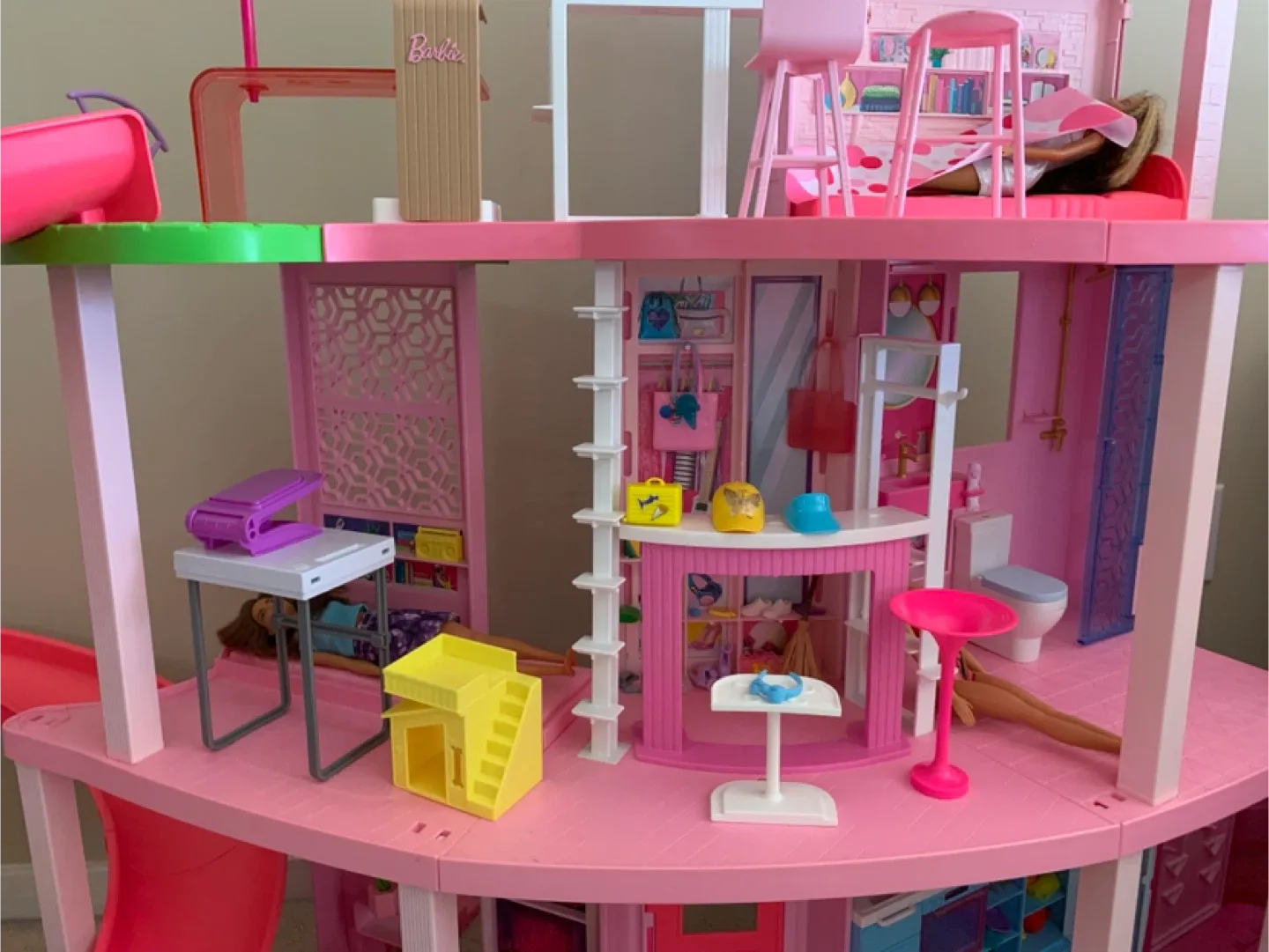 Barbie Dreamhouse Playset with Slide & Pool image indicator(3)