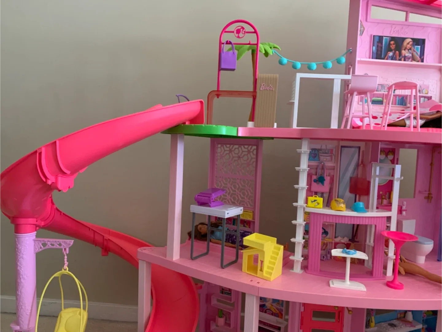Barbie Dreamhouse Playset with Slide & Pool image indicator(7)