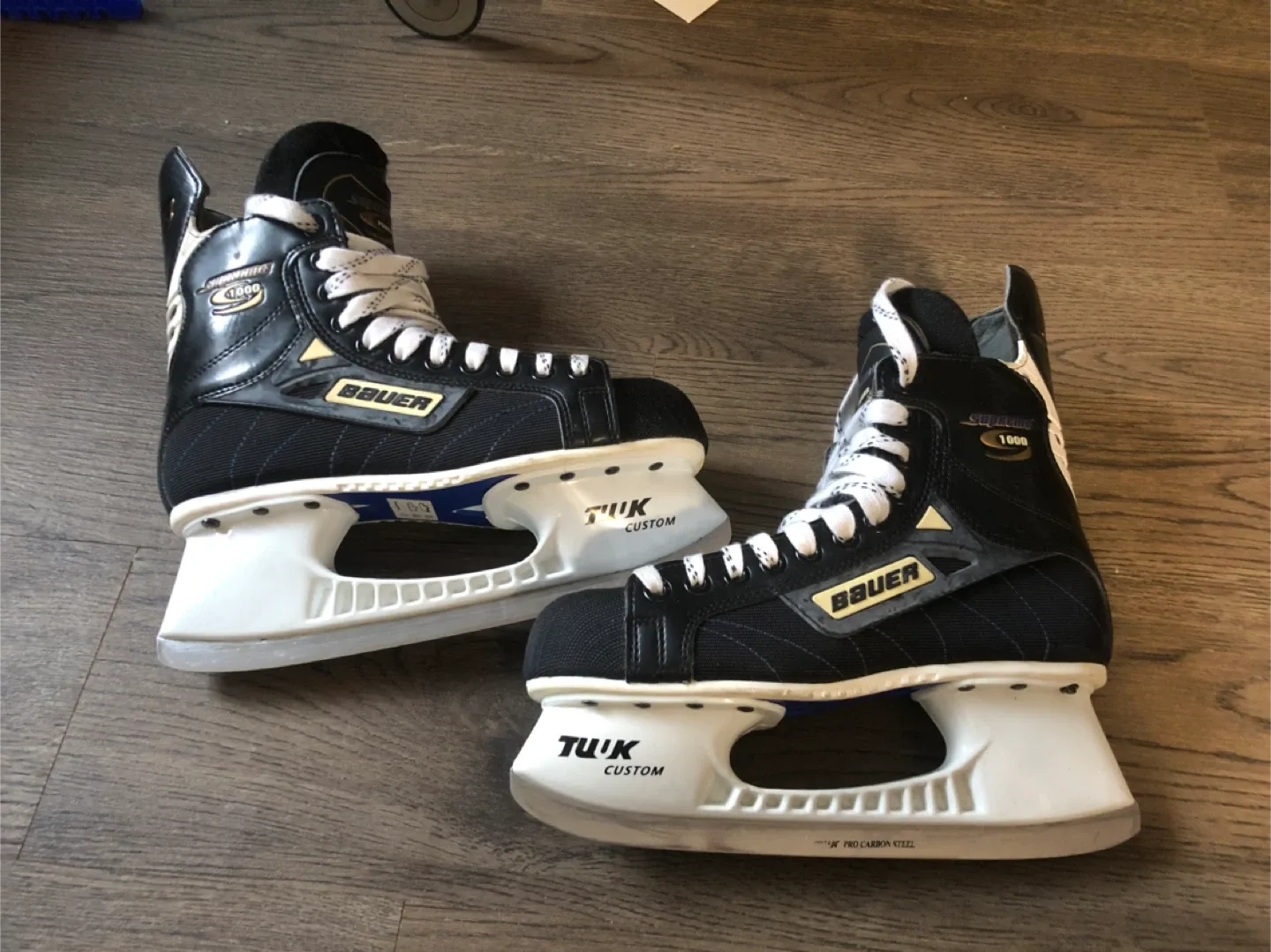 Bauer Supreme 1000 Hockey Skates