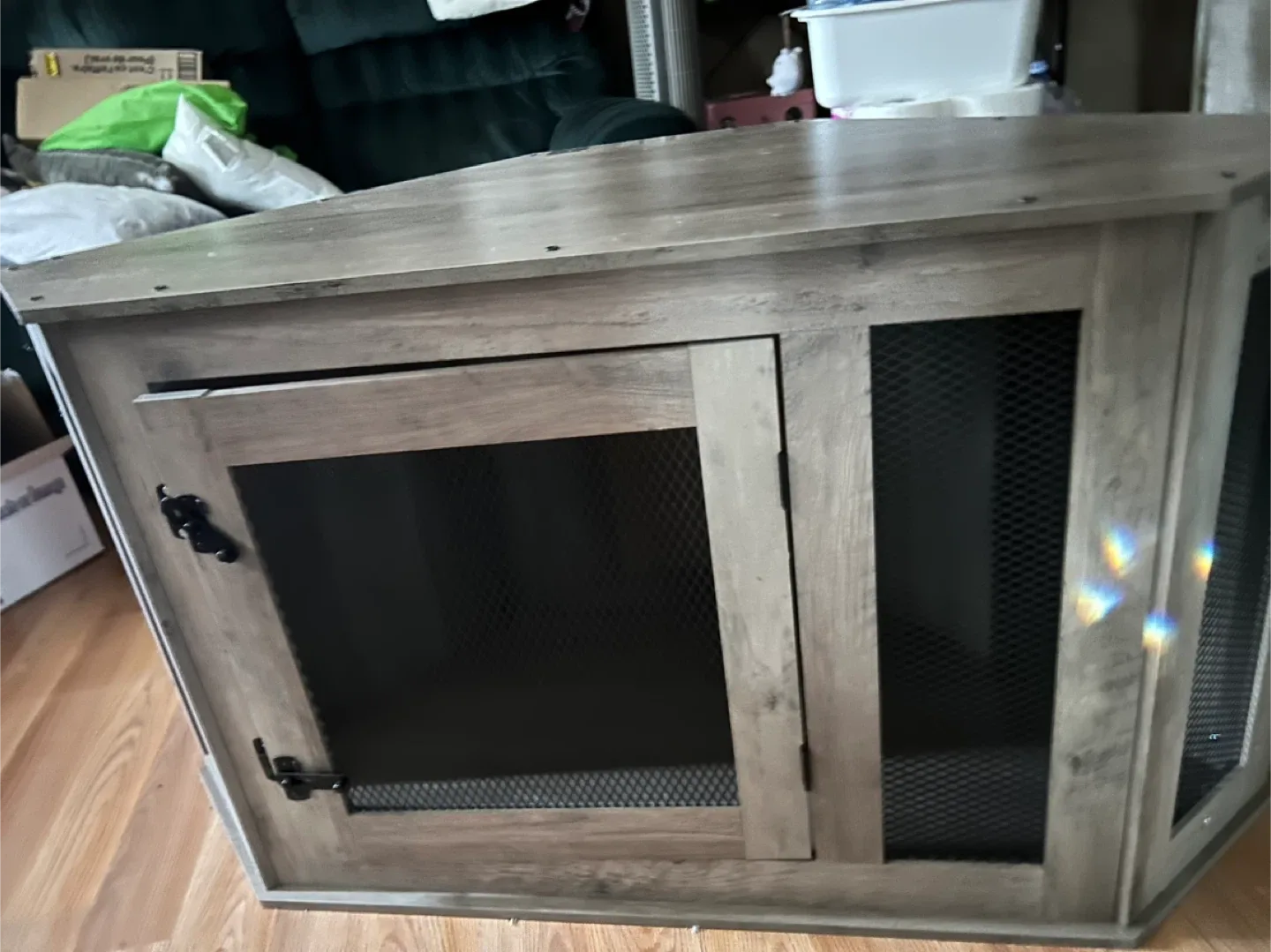 Corner Wooden Dog Crate image indicator(2)