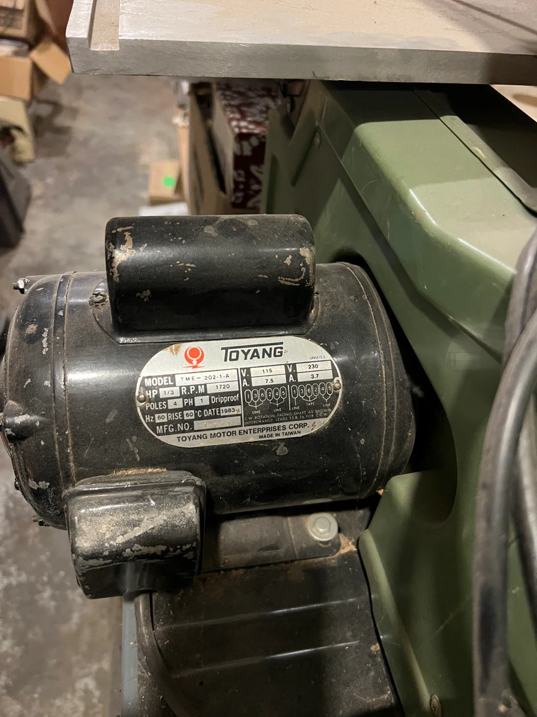 Toyang Band Saw - Model TME-202SA