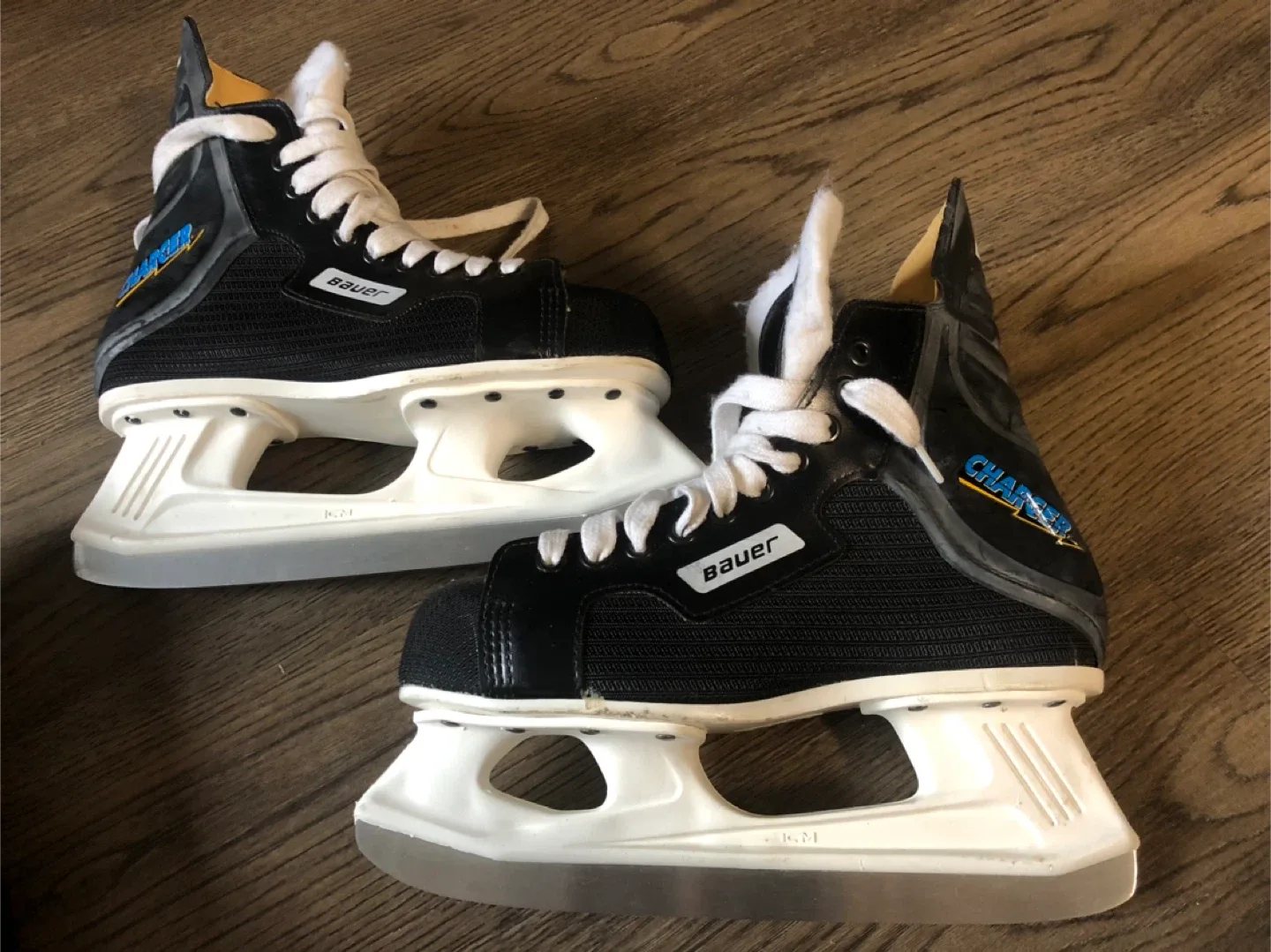 Bauer Charger Ice Skates - Size 7