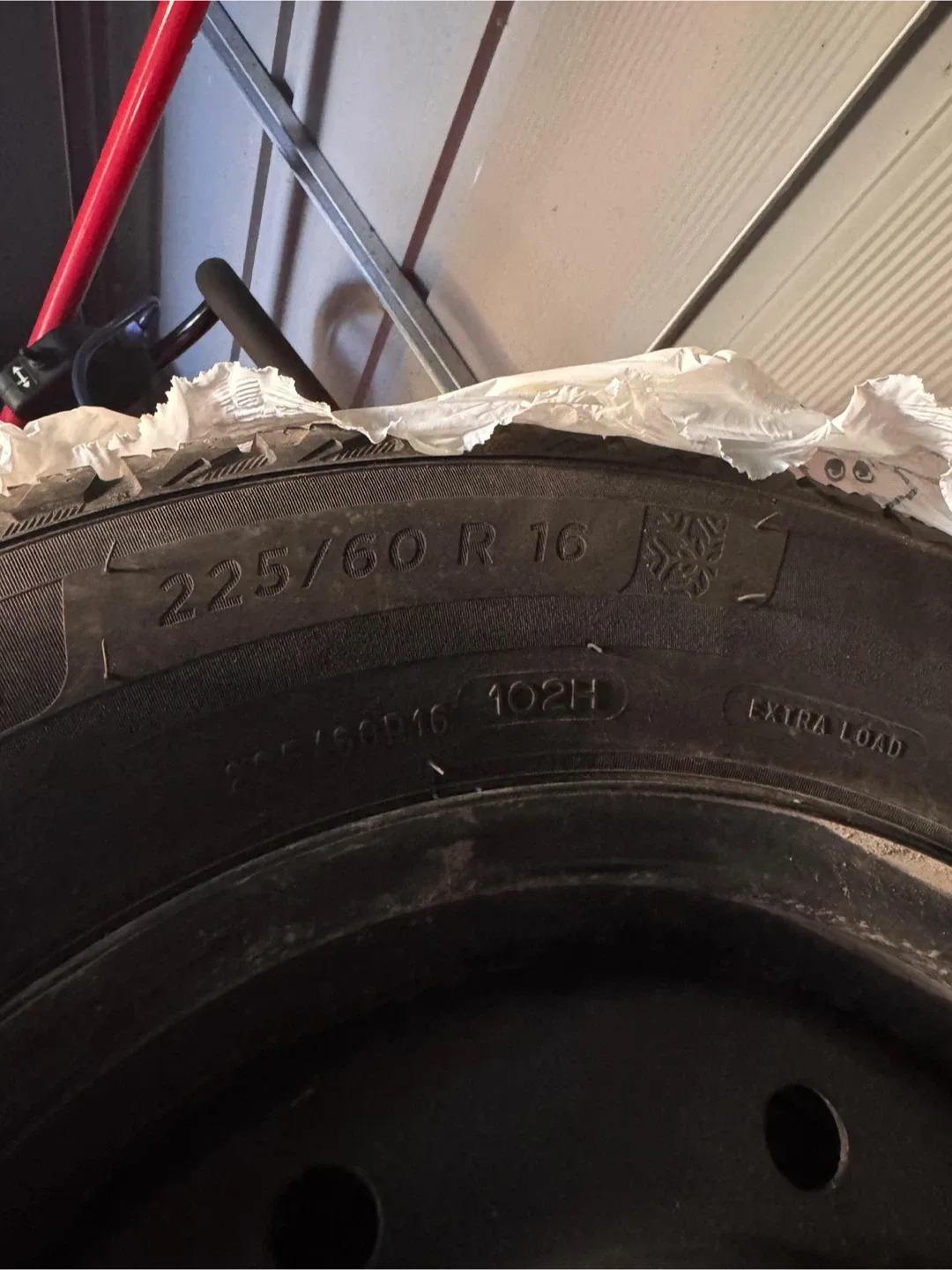 Michelin 225/60R16 winter tires with rims