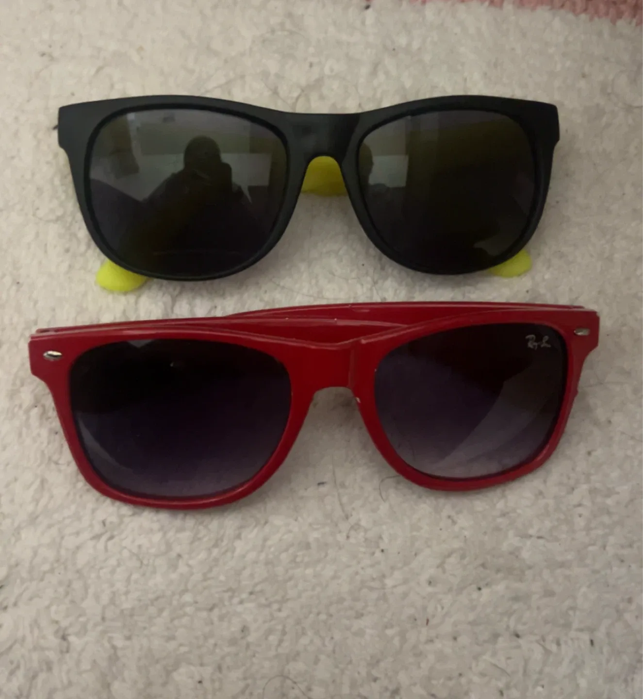 Ray-Ban Sunglasses - Red & Black