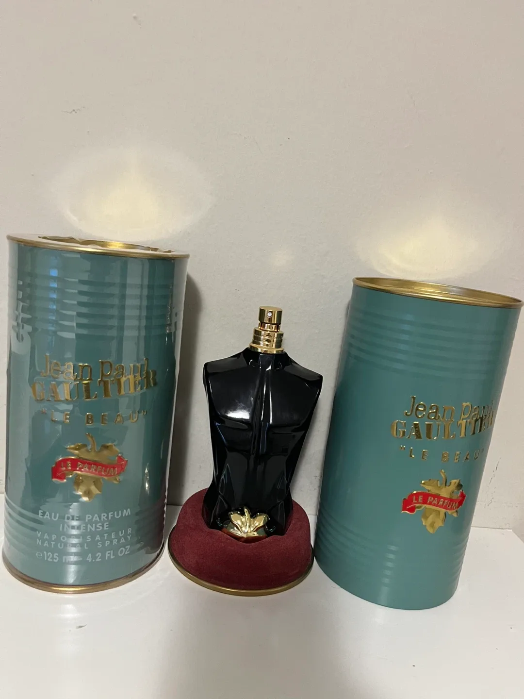 Jean Paul Gaultier "Le Beau" Eau de Parfum 125ml image indicator(2)