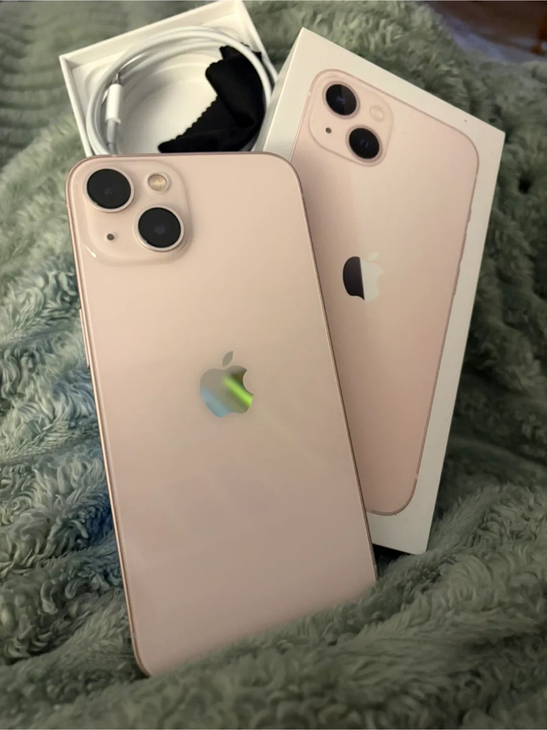 iPhone 13 128gb 85% battery