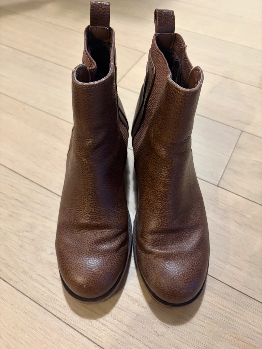 Brown Leather Chelsea Boots - Size 6.5