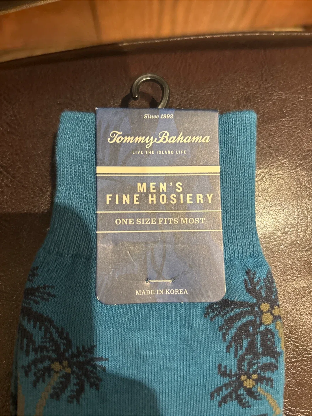 Tommy Bahama Men's Palm Tree Socks - One Size image indicator(4)