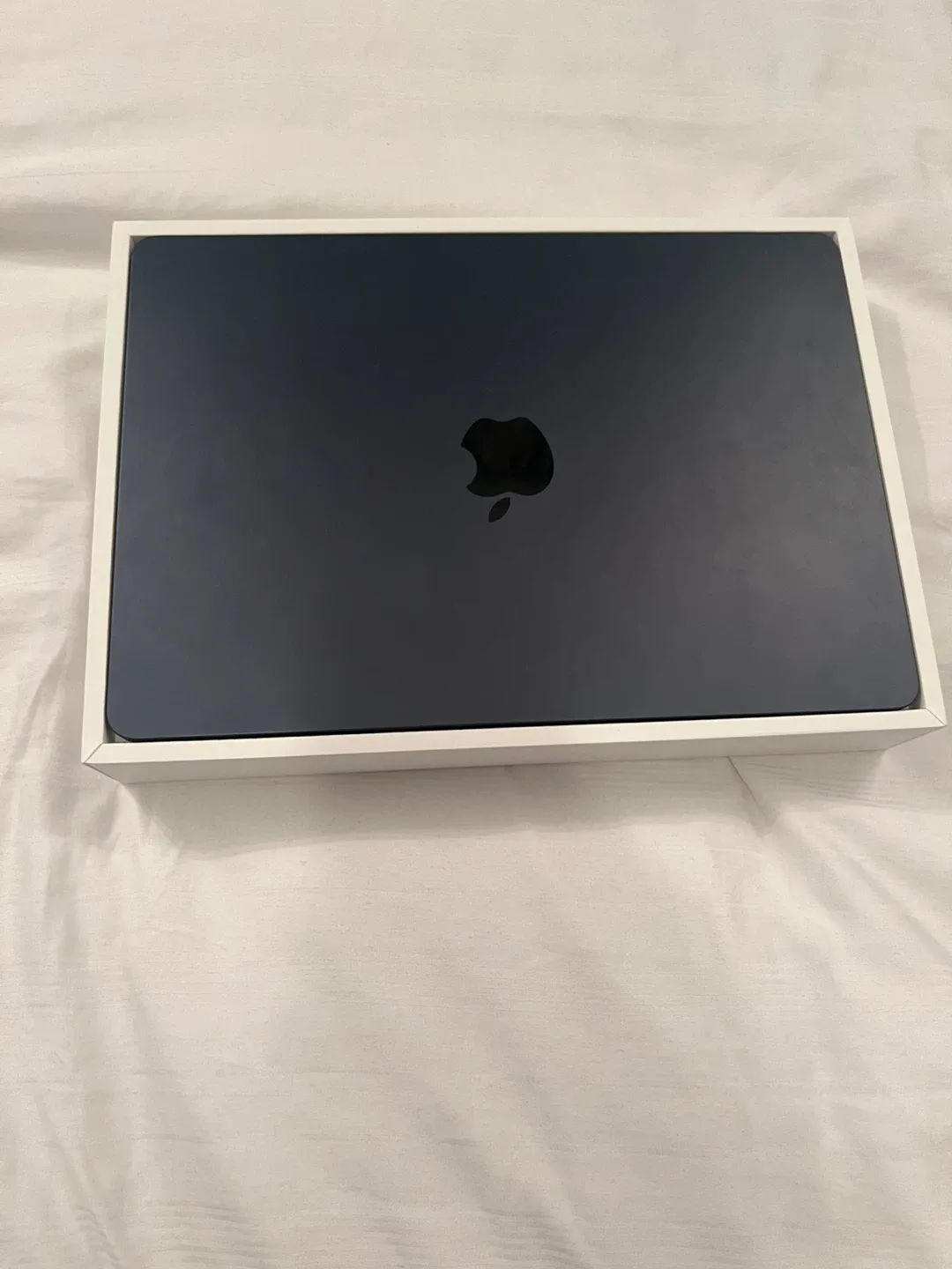 *NEW* MacBook M4 100% 🔋 image indicator(3)