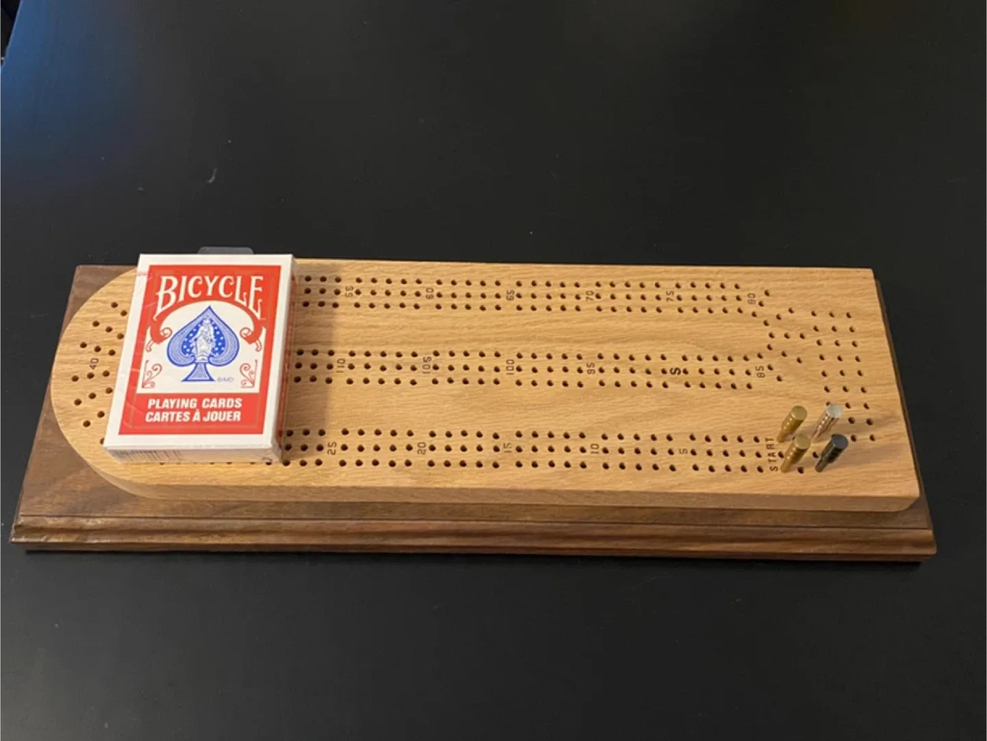 NEW!!Solid wood Cribbage Board with NEW Cards image indicator(10)