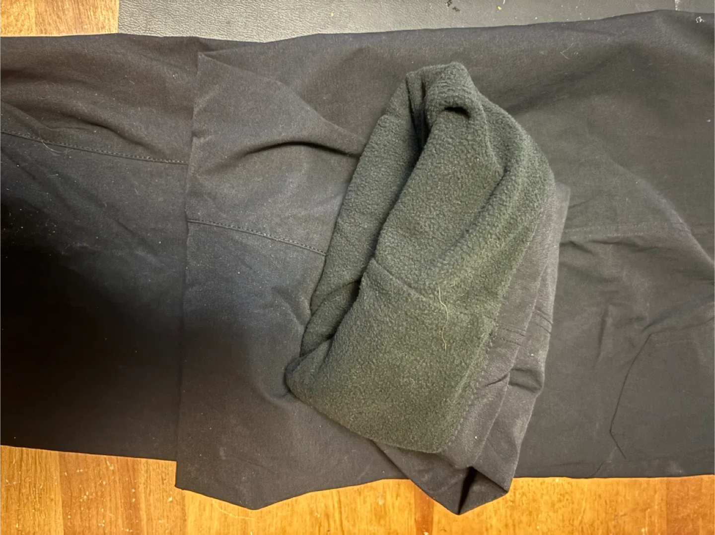 Eddie Bauer fleece lined Pants - 32x30 image indicator(5)