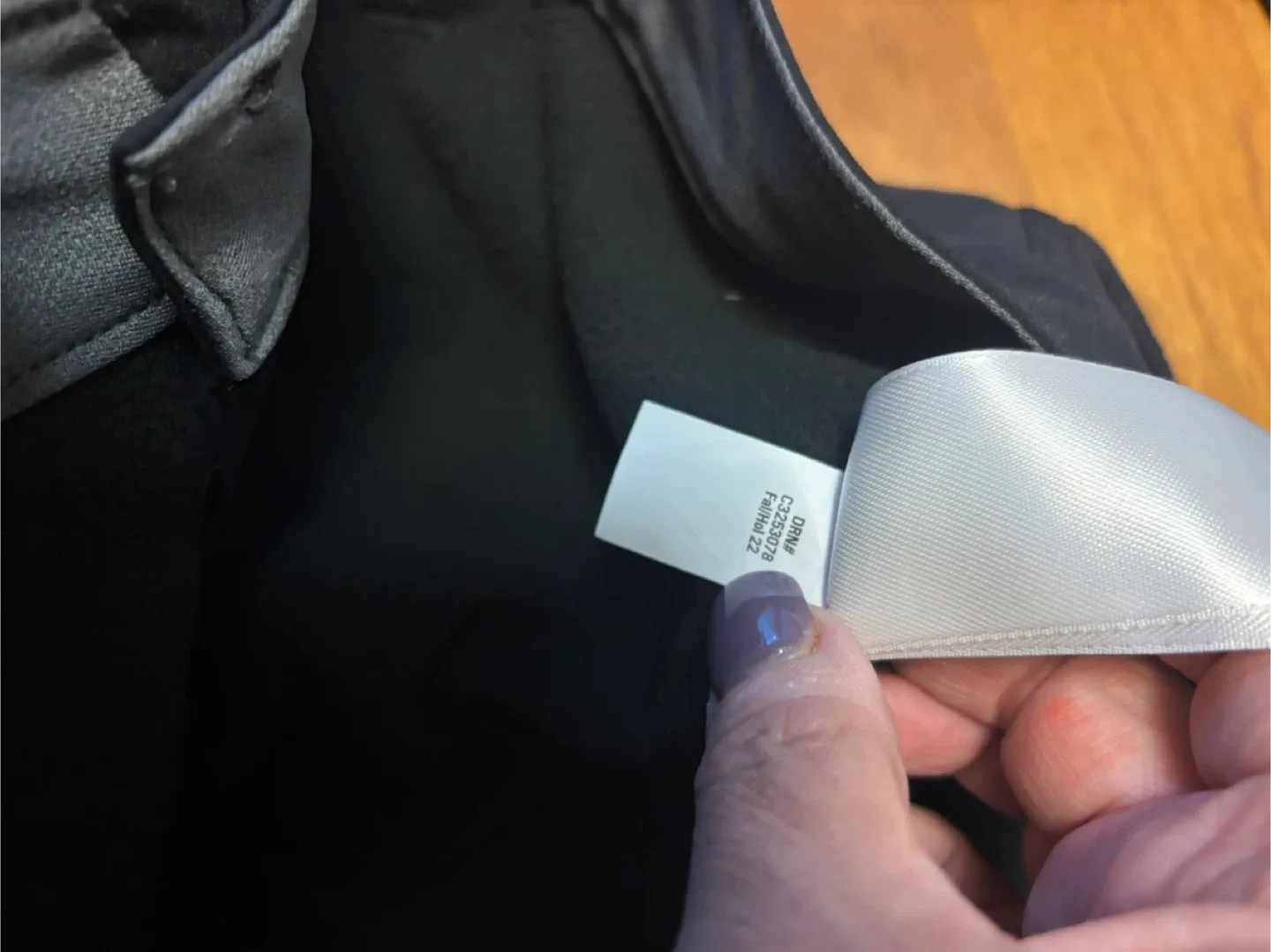 Eddie Bauer fleece lined Pants - 32x30 image indicator(9)