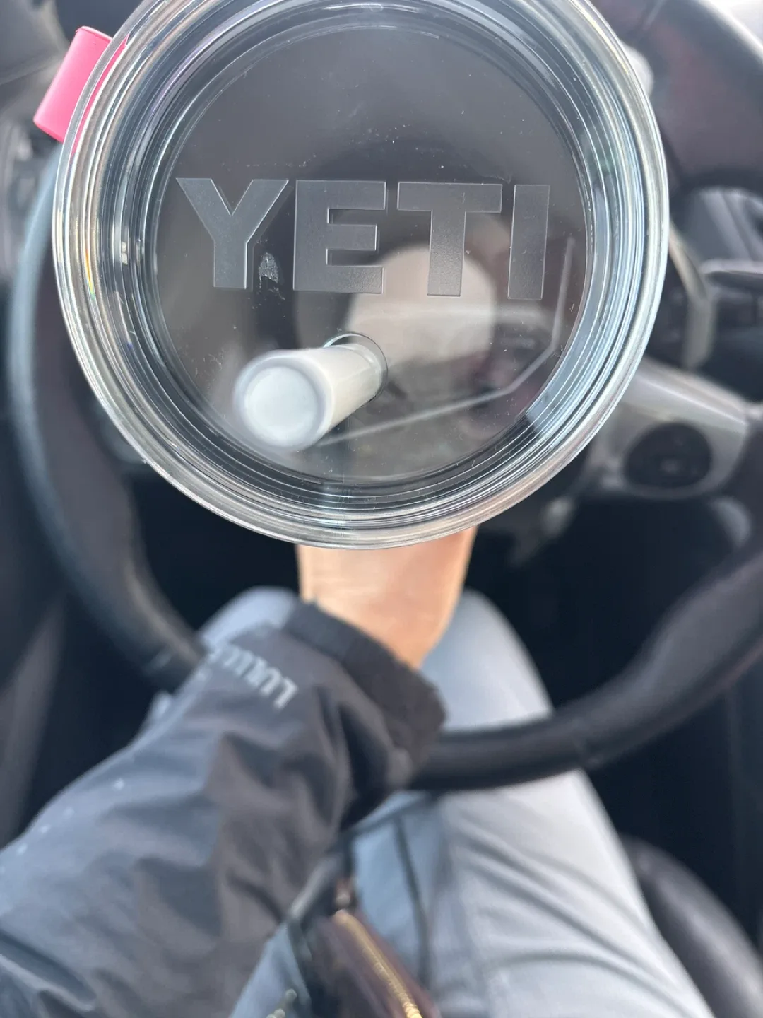 YETI Rambler 35 oz Mug - Pink image indicator(2)