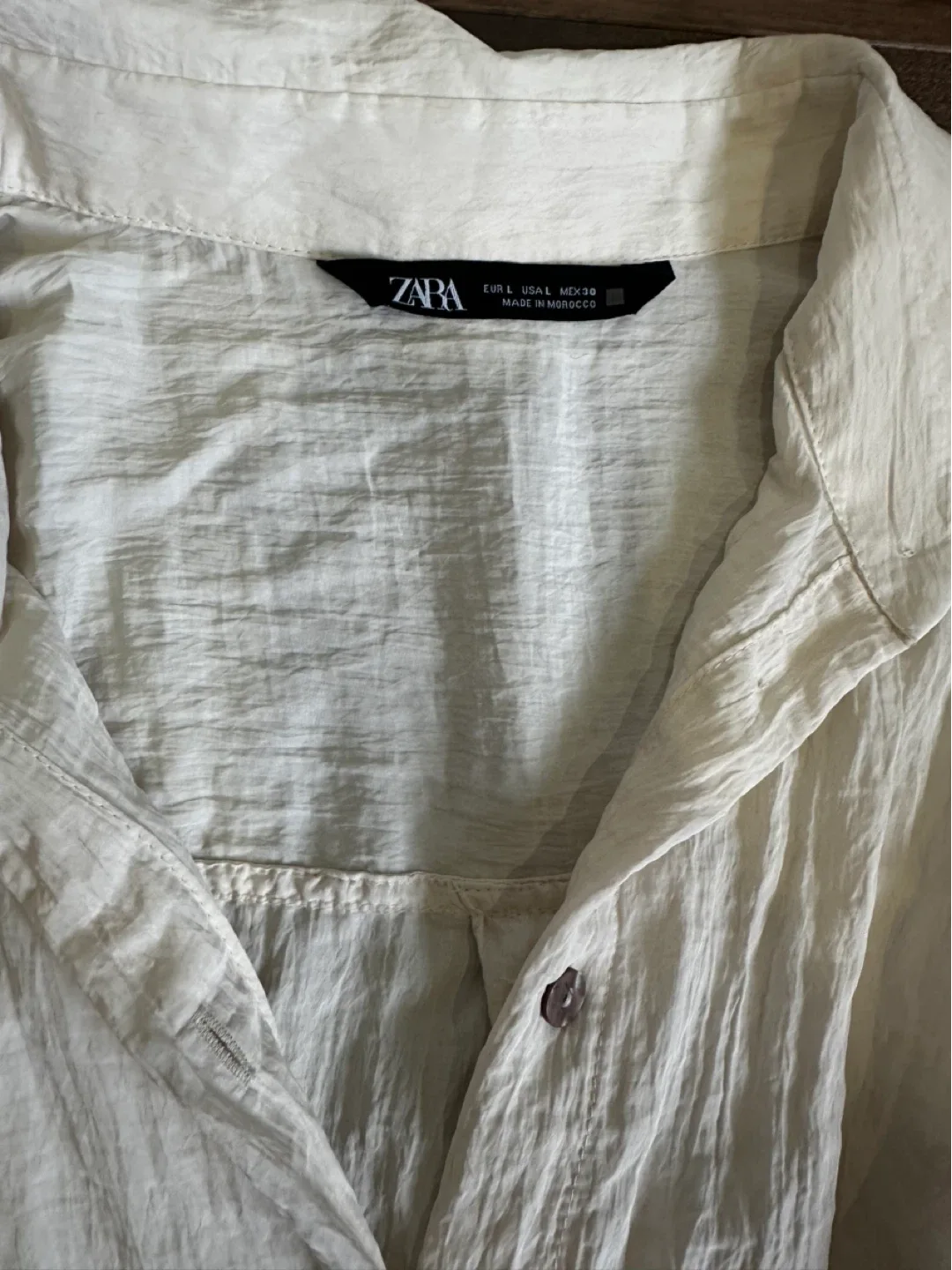 Zara Cream Button-Up Shirt - Size L image indicator(3)