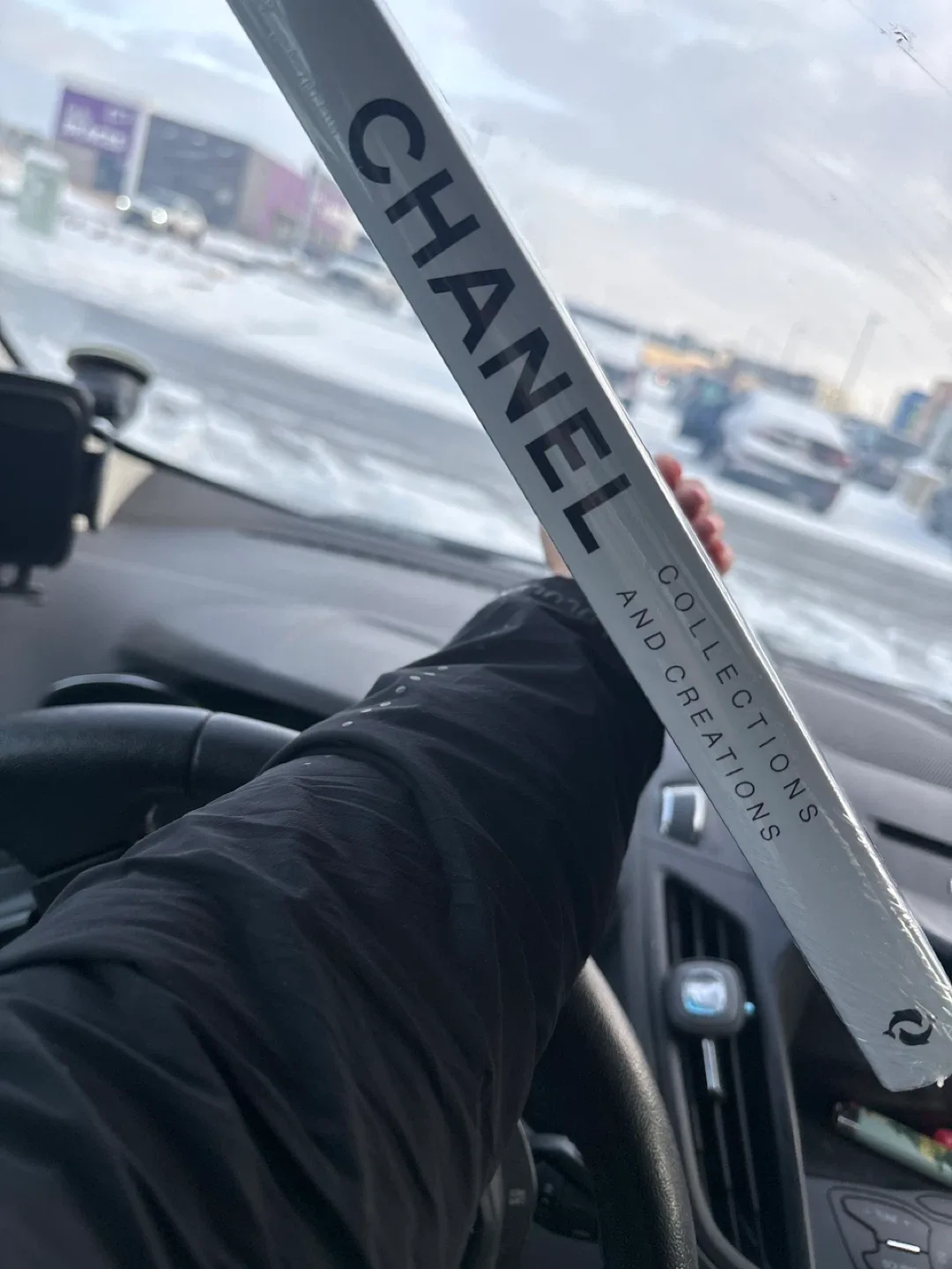 Chanel Collections and Creations Coffee Table Book image indicator(3)