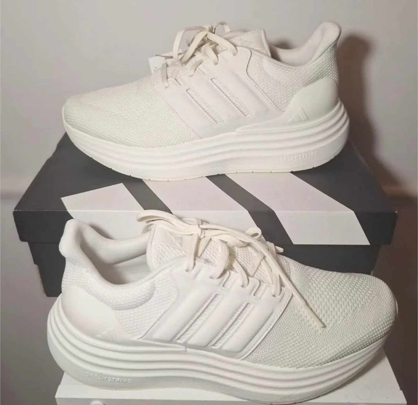 Adidas Ultraboost Light All White - Size 9