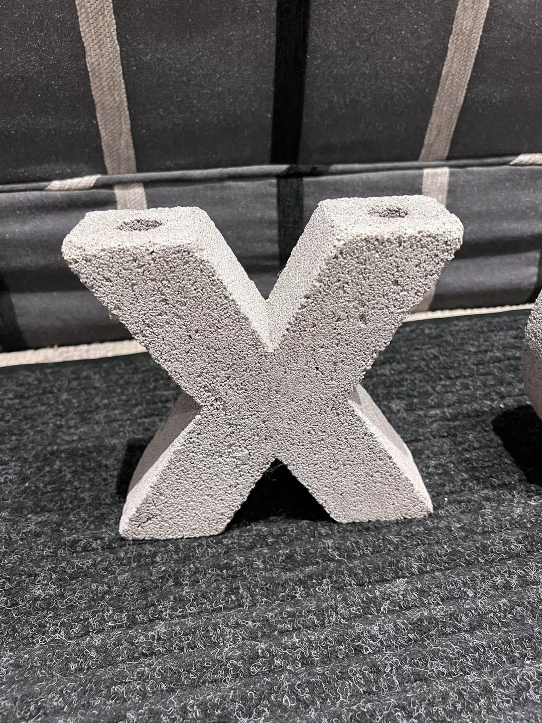 Concrete XOX Decor / Candleholders image indicator(2)