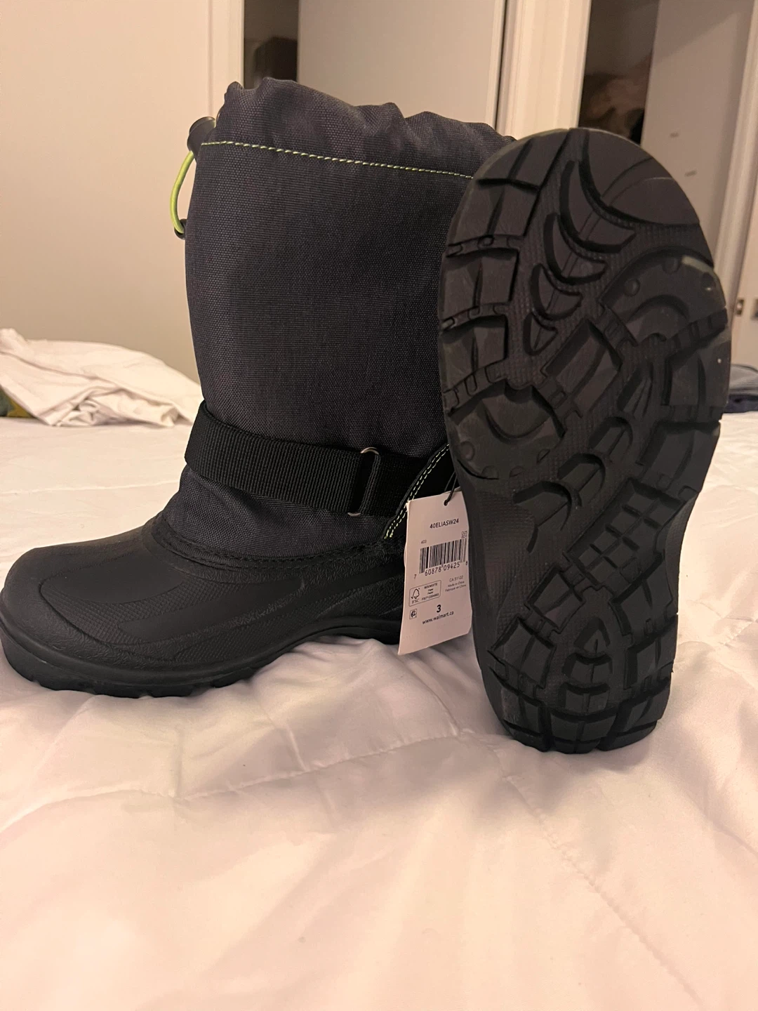 Kids' Winter Boots - Size 3 - photo 2