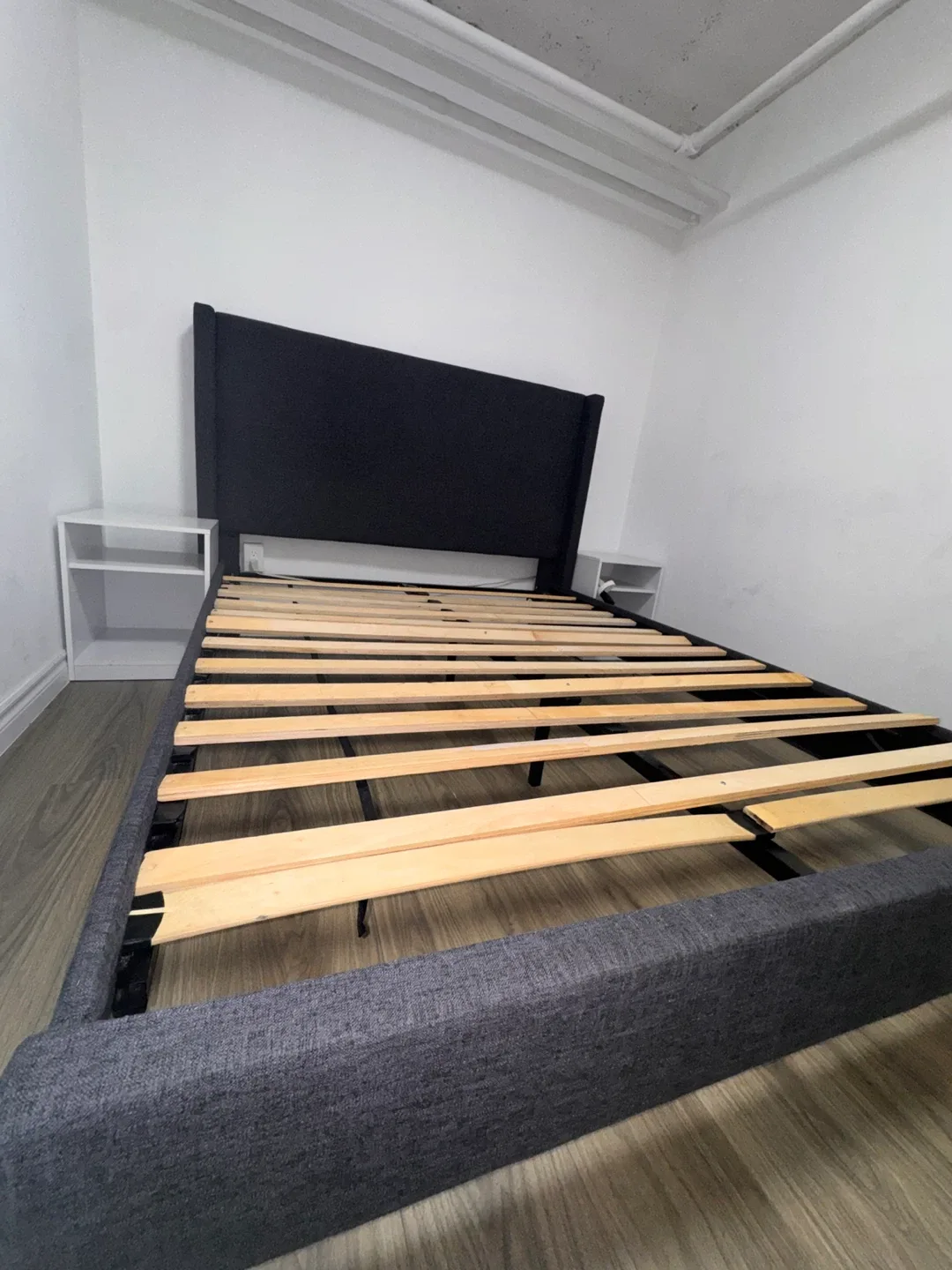 Bed Frame with Headboard - Queen size image indicator(2)