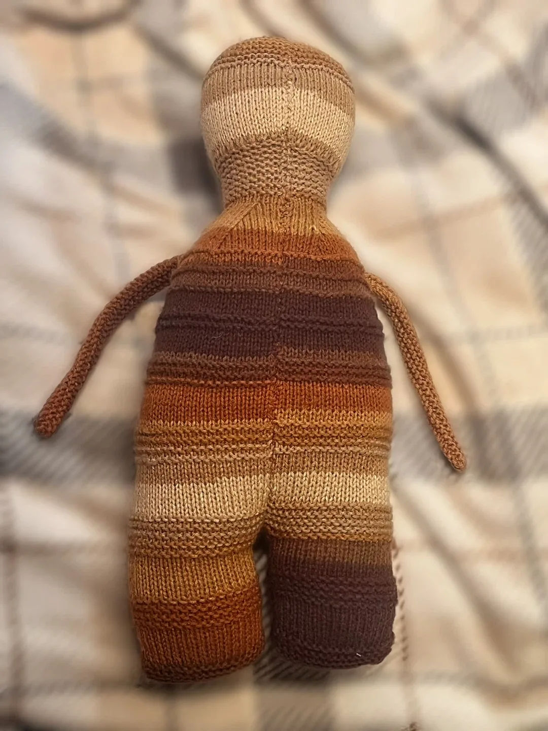 Handmade Brown Knitted Plush image indicator(2)