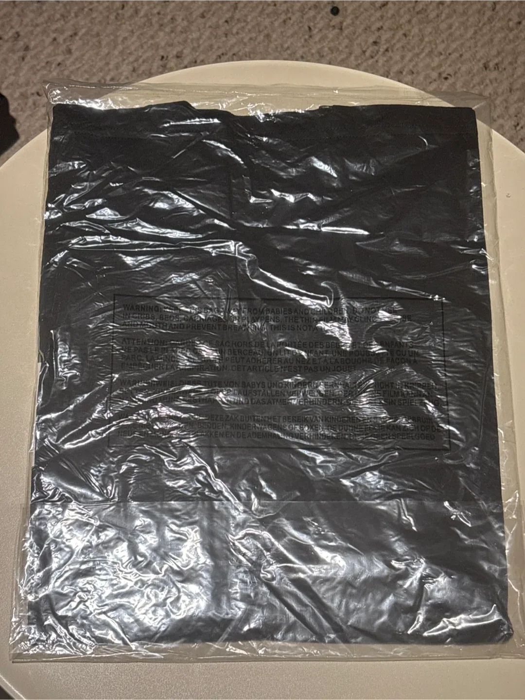 New Saks Fifth Avenue Black T-Shirt - Size M image indicator(4)