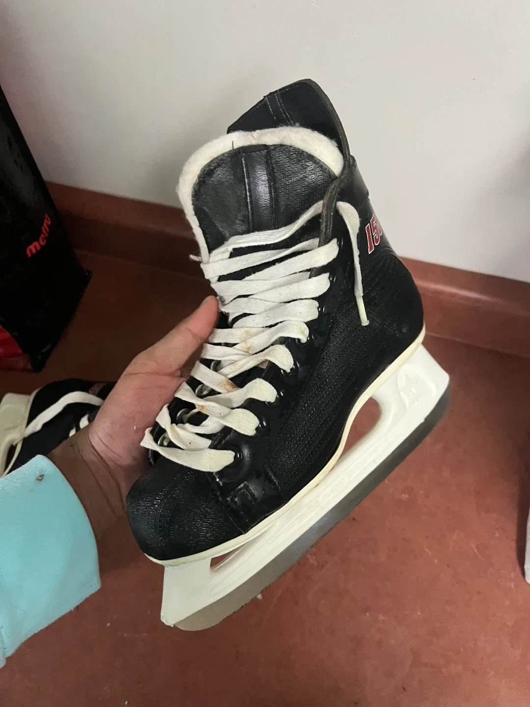 Tack Ice Hockey Skates - Size 6 youth image indicator(4)