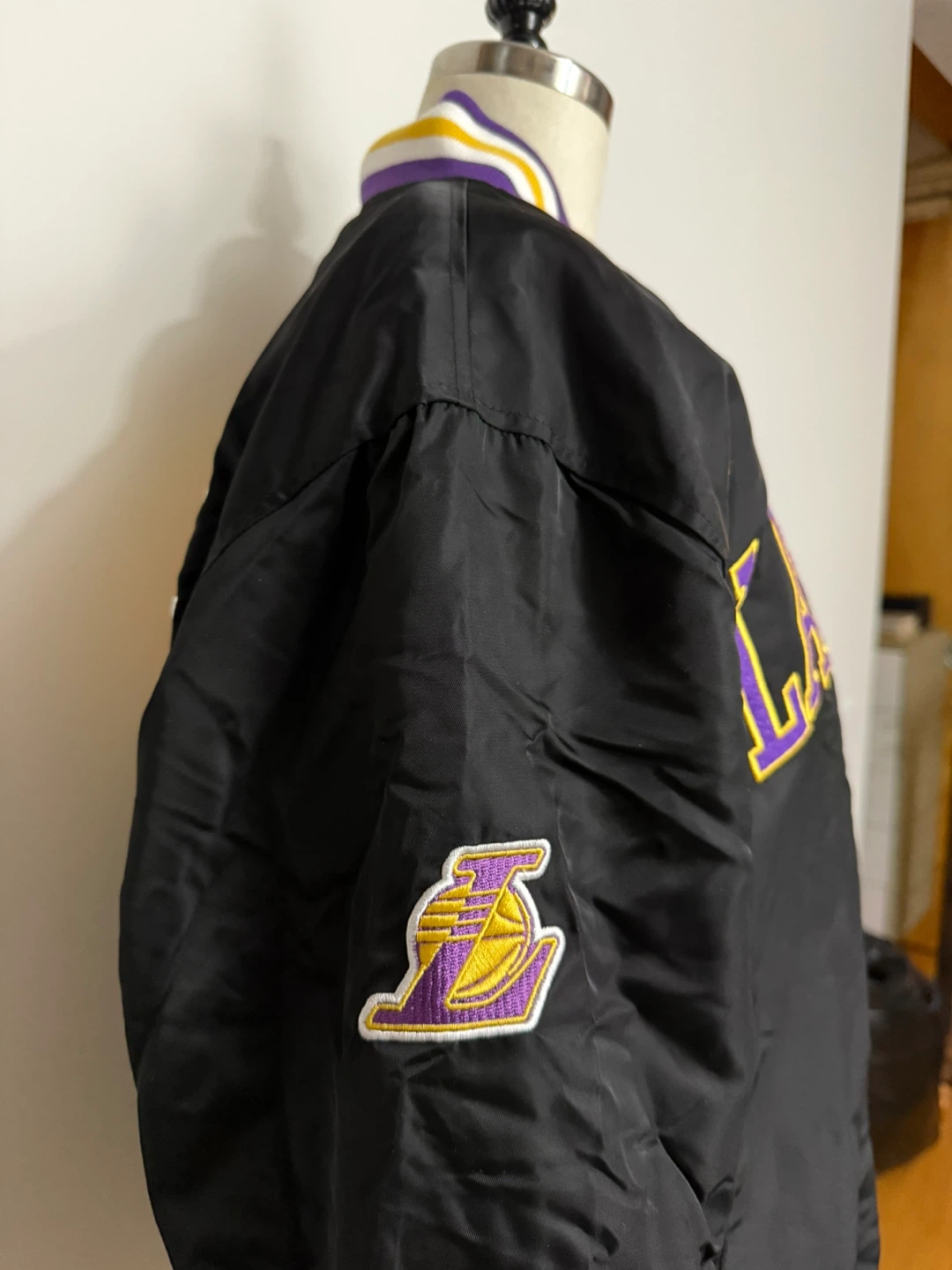 Los Angeles Lakers Bomber Jacket - photo 4