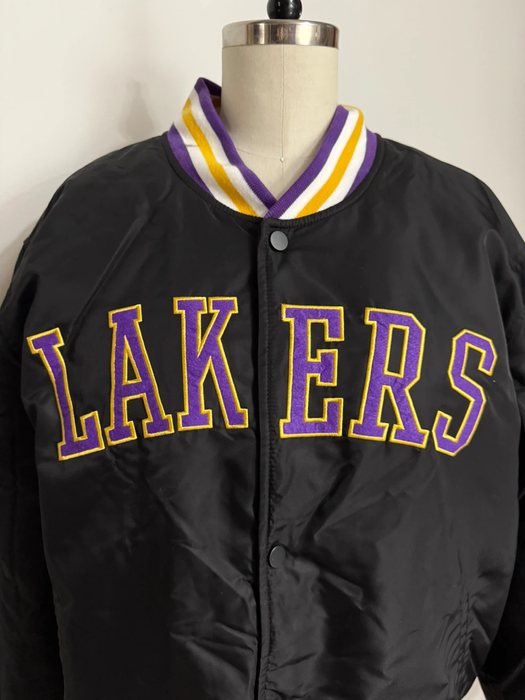 Los Angeles Lakers Bomber Jacket - photo 2