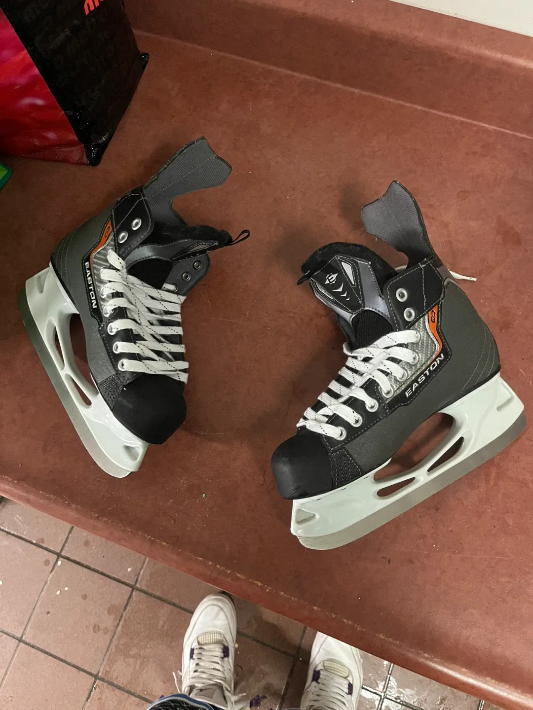 Easton Hockey Skates - Size 5.0