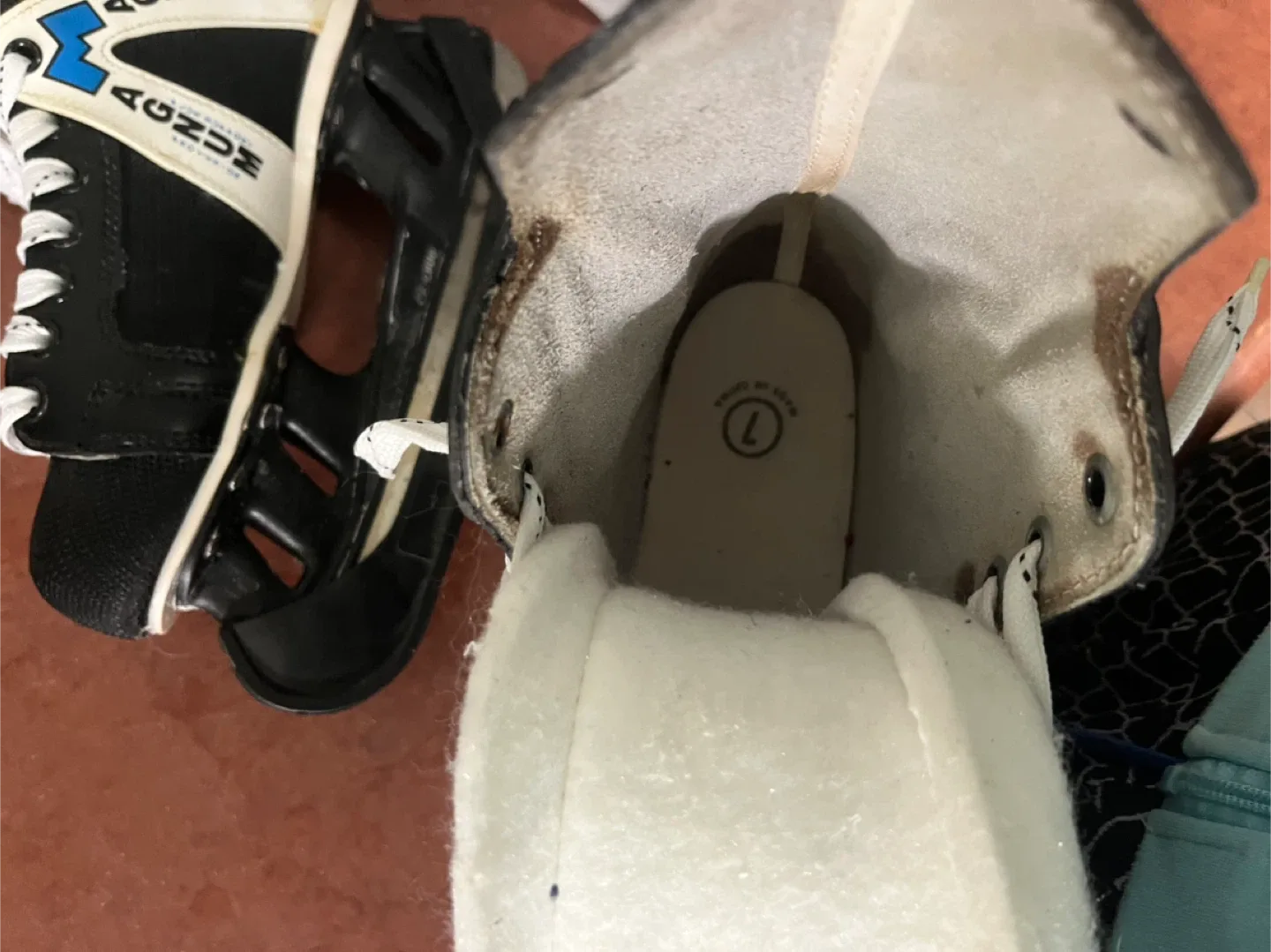 Magnum Torquer 302 Ice Skates - Size 7 image indicator(4)