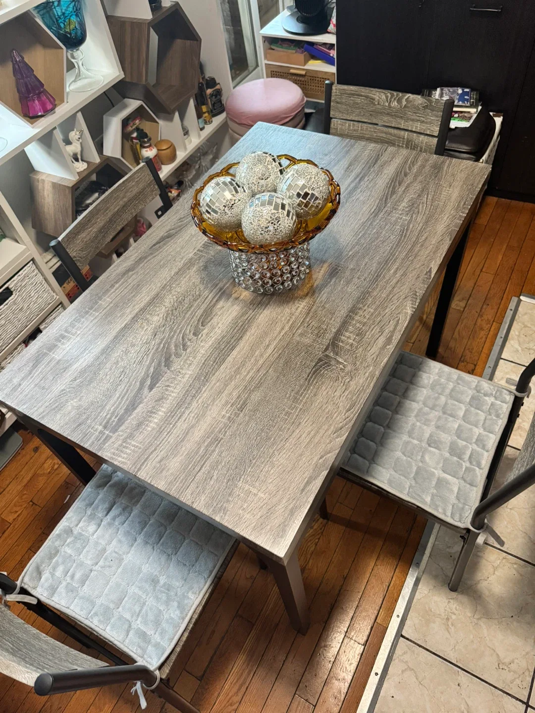 Dining Table with 4 Chairs - Gray Wood image indicator(5)