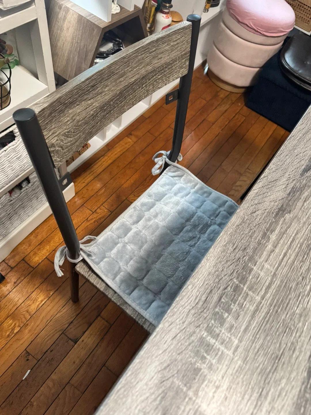 Dining Table with 4 Chairs - Gray Wood image indicator(10)