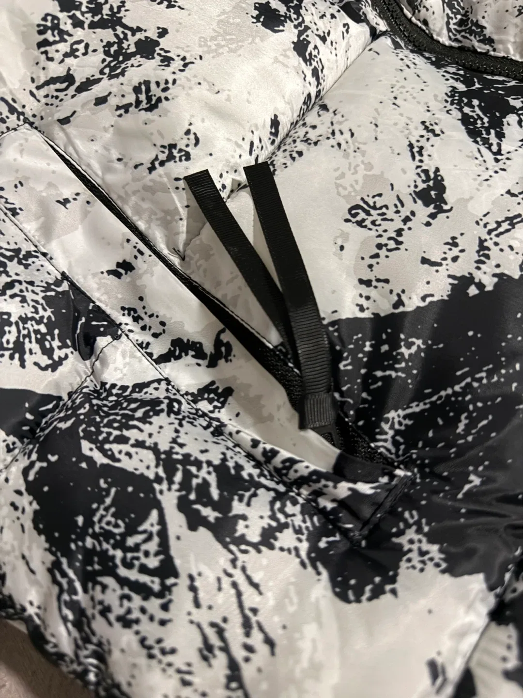 The North Face Puffer Jacket, Size M image indicator(6)