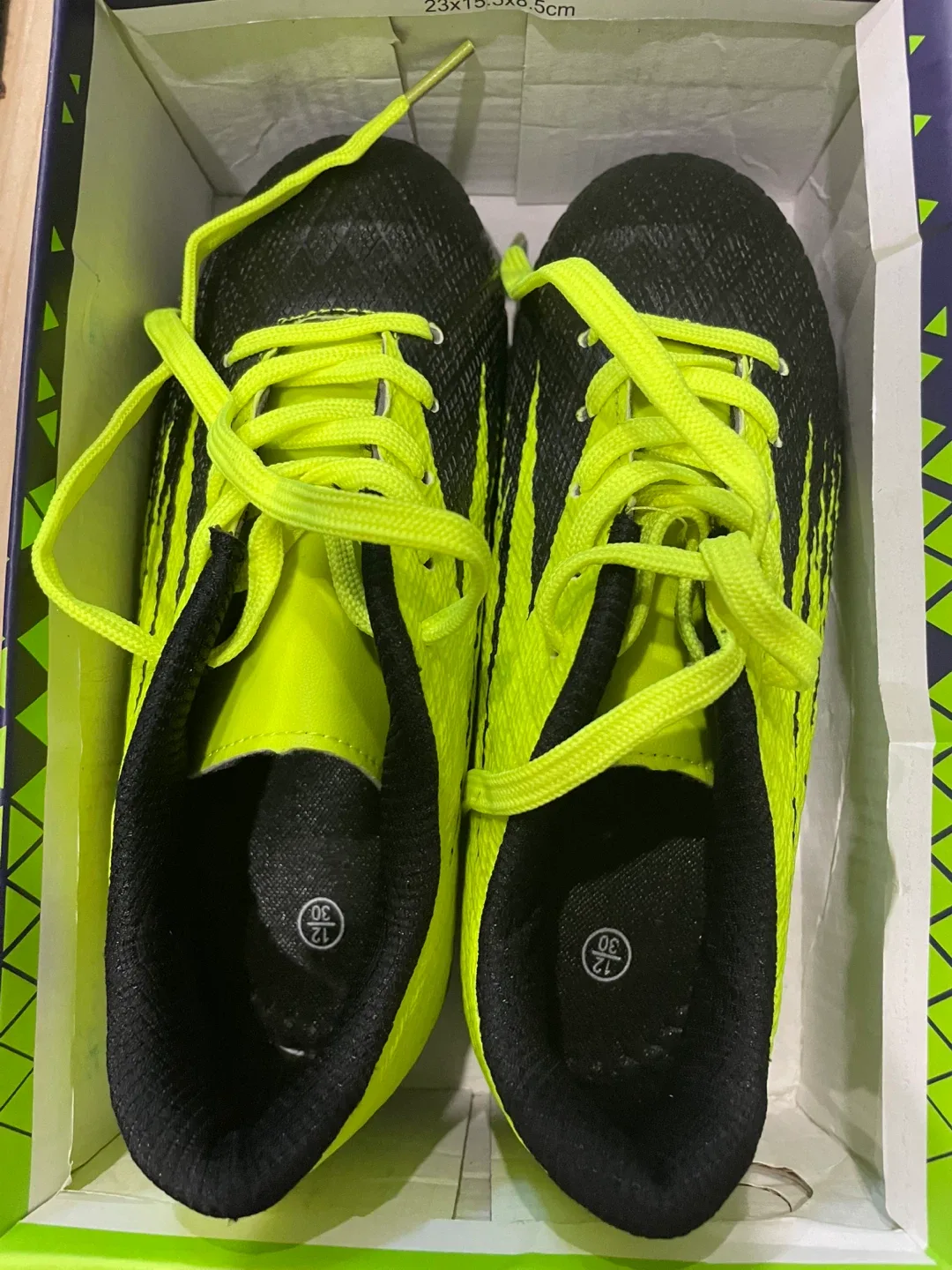 Size 12 Soccer Cleats - Black/Green image indicator(4)