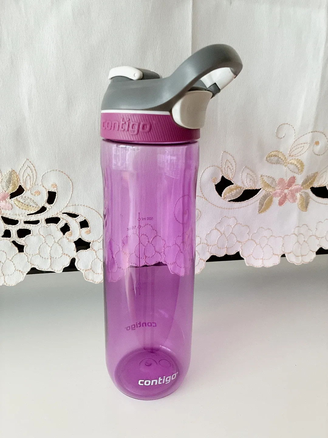 Contigo Autoseal Water Bottle - 24 oz image indicator(8)