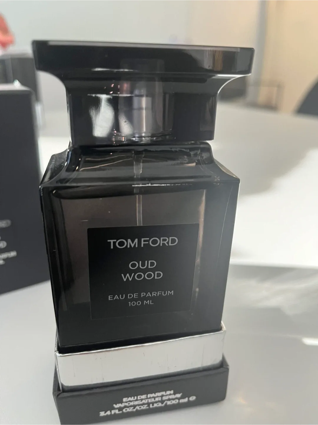 Tom Ford Oud Wood Eau de Parfum 100ml image indicator(2)