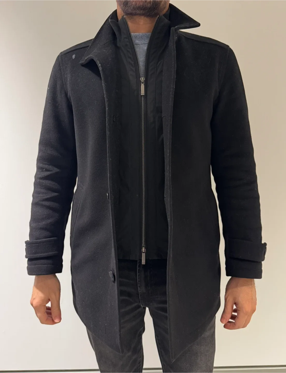 Hugo Boss men’s winter jacket image indicator(4)