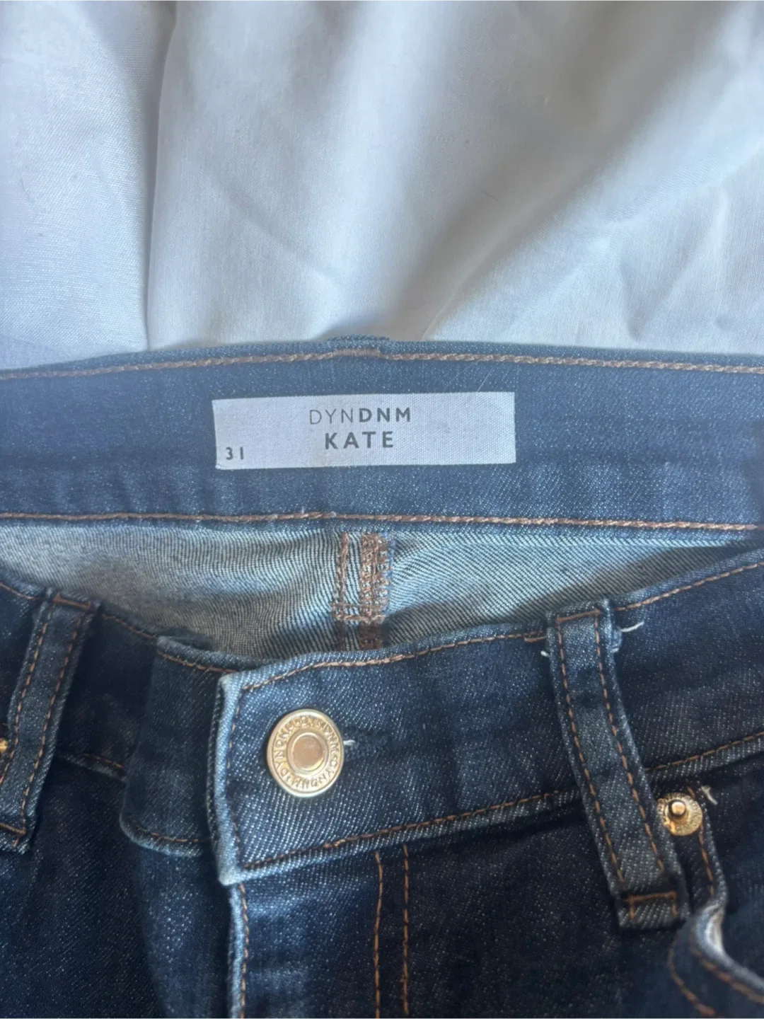 DYNDNM Kate Jeans - Size 31 image indicator(2)