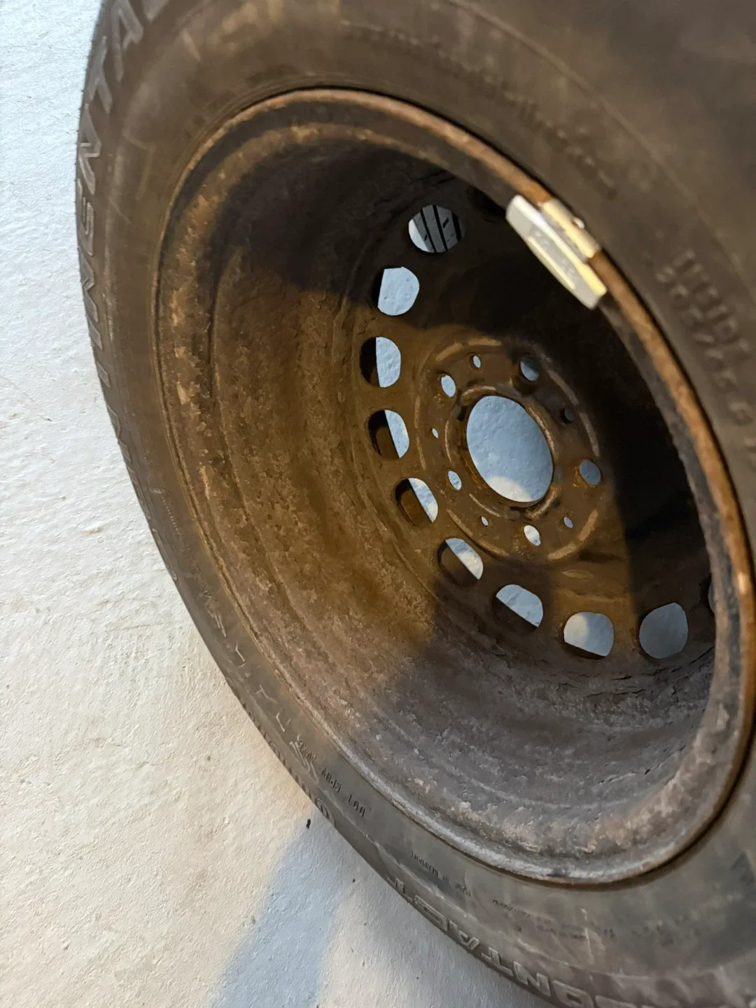 Continental WinterContact Tire on Rim image indicator(4)