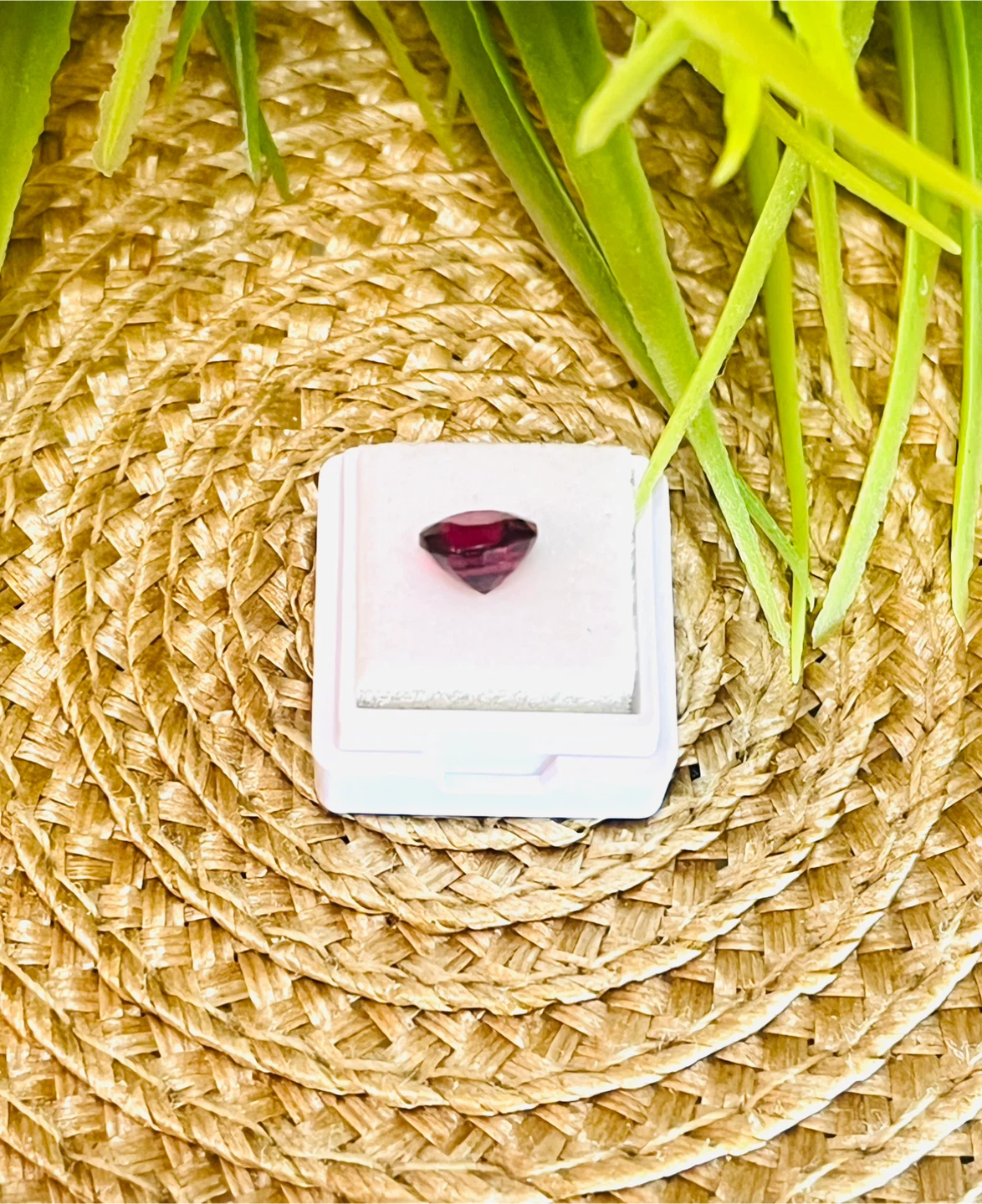 Ceylon Rhodolite Garnet Gemstone - 1.58 ct - photo 3