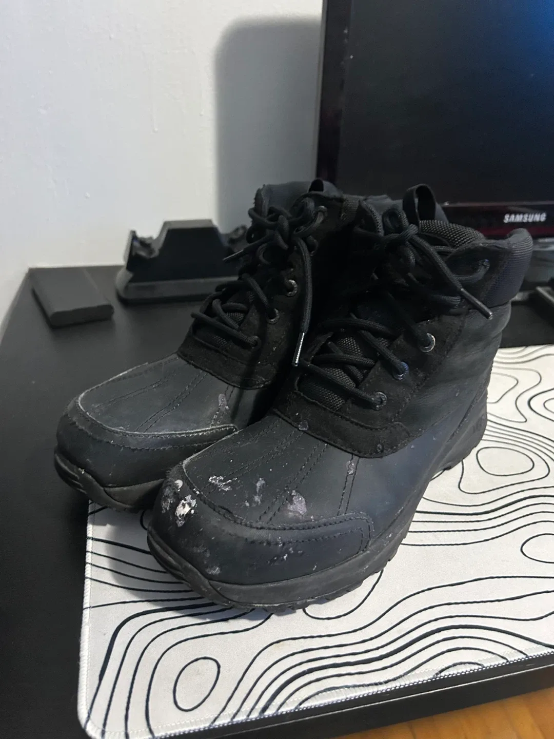 UGG Winter Boots, Black size 10 image indicator(2)