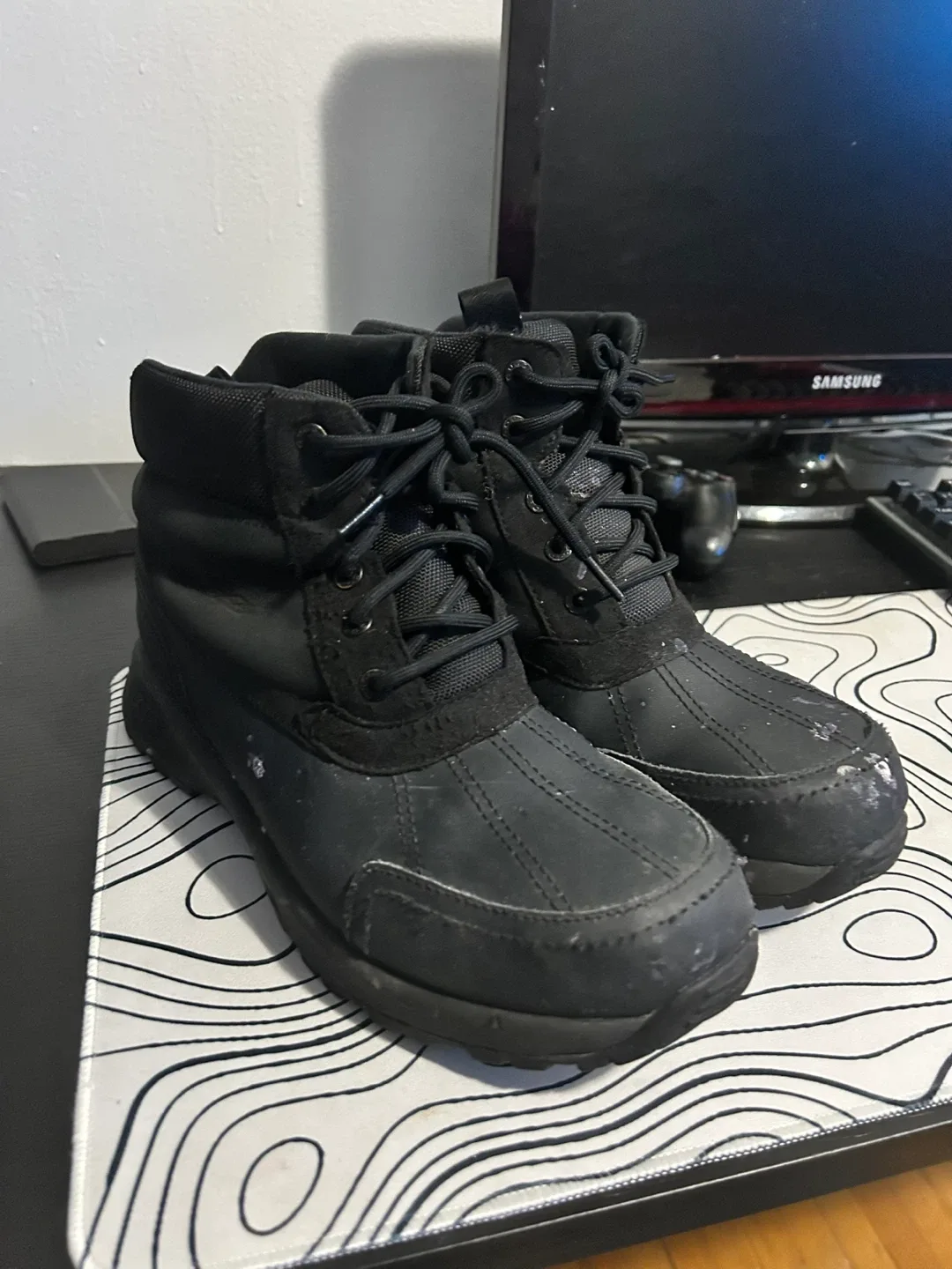 UGG Winter Boots, Black size 10